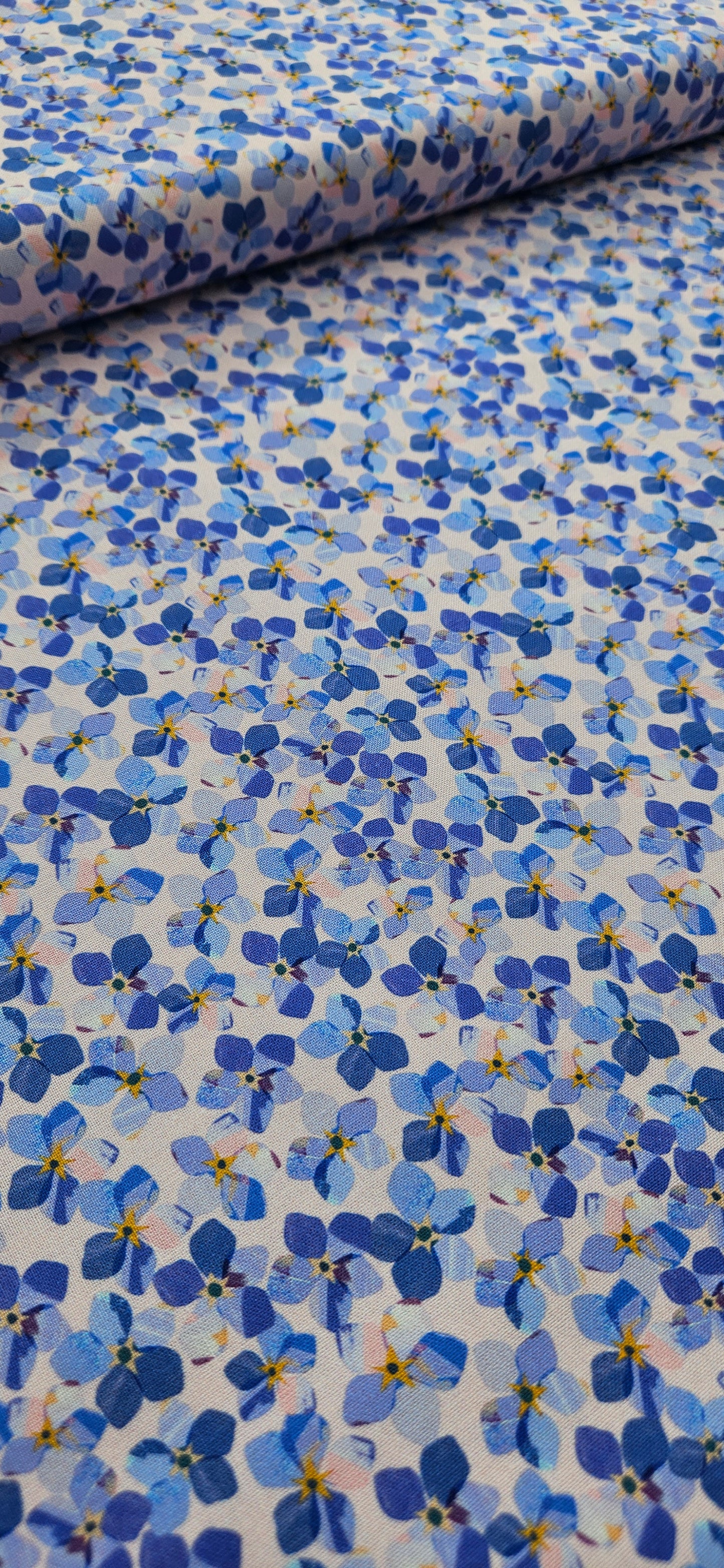 Lewis & Irene Cotton Fabric - Flower Market Collection - Hydrangea Blue Floral