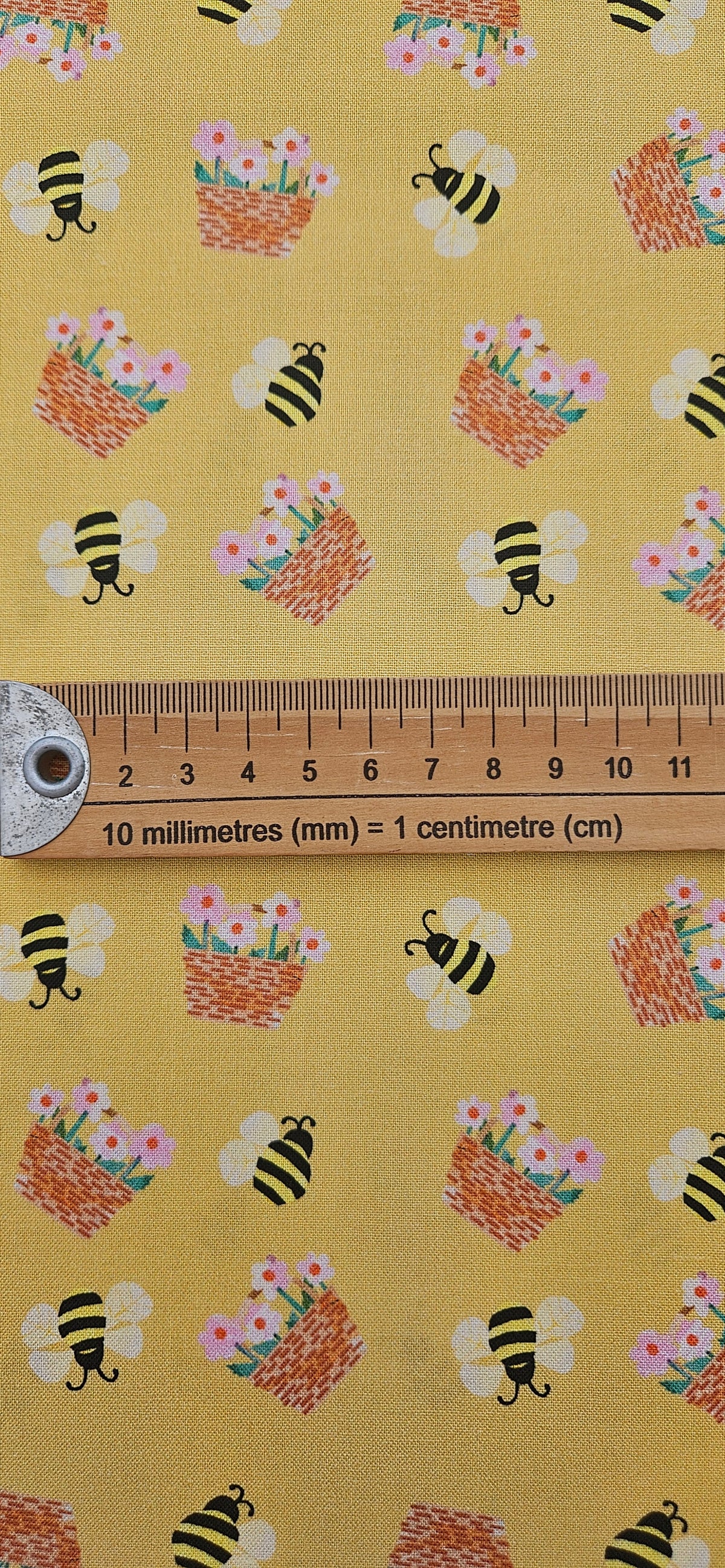 Lewis & Irene Cotton Fabric - Flower Market Collection - Flower Baskets Honey