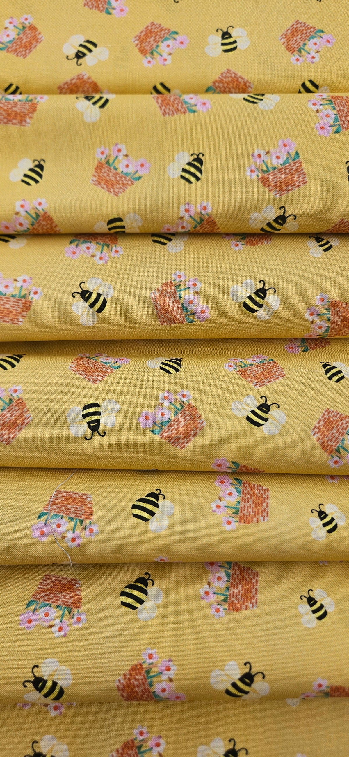 Lewis & Irene Cotton Fabric - Flower Market Collection - Flower Baskets Honey