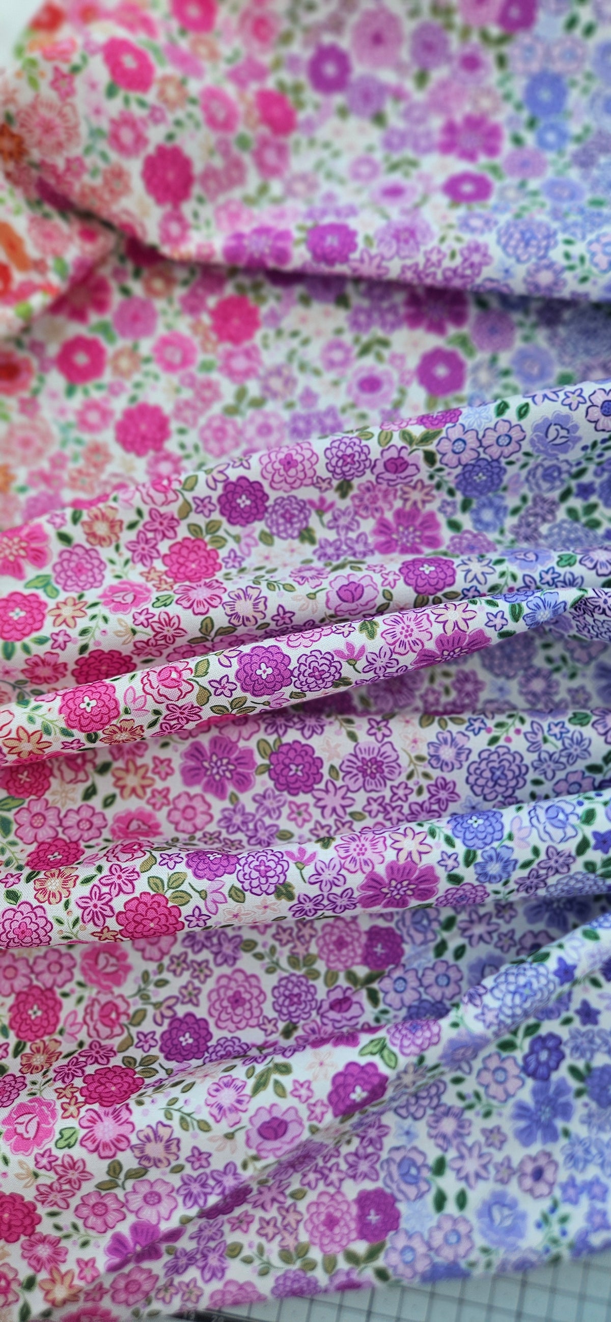 Lewis & Irene Cotton Fabric – Boho Blooms Ombre | Premium Quilting Cotton Fabric