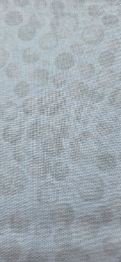 Lewis & Irene Bumbleberries White premium quilting cotton blender fabric with a subtle tonal design.