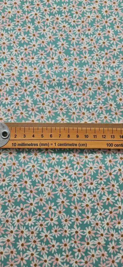 Lewis & Irene Cotton Fabric - Flower Market Collection - Daisy Chain Mint