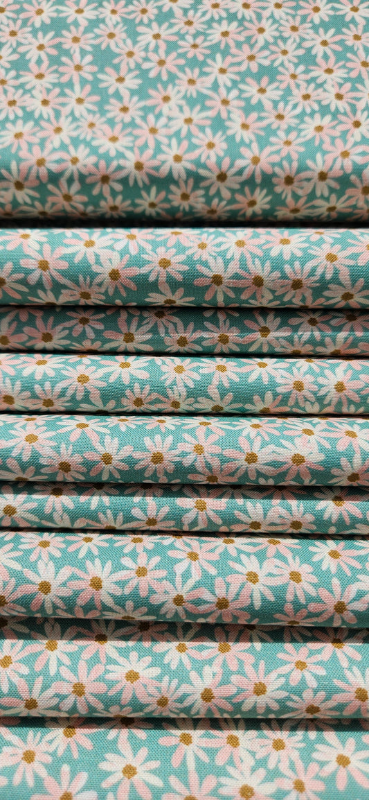 Lewis & Irene Cotton Fabric - Flower Market Collection - Daisy Chain Mint