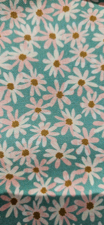 Lewis & Irene Cotton Fabric - Flower Market Collection - Daisy Chain Mint