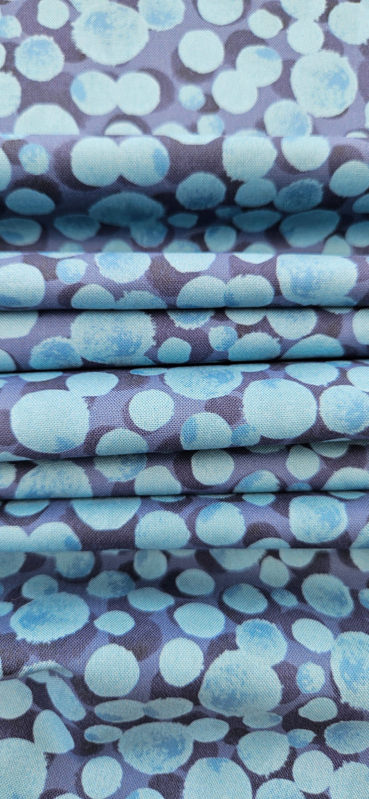 Lewis & Irene Bumbleberries Multi Blue 100% premium quilting cotton blender fabric in tonal shades of blue.