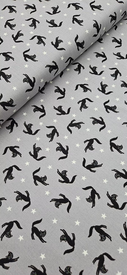 Lewis & Irene Scaredy Cats Glow Cotton Fabric – Grey Halloween Cat Print | Transylvania Glow Collection